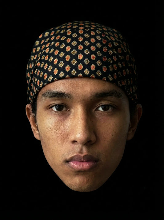 Bandana noir motif indiennes floral rouge doré coton Valdrôme made in France accessoire élégant