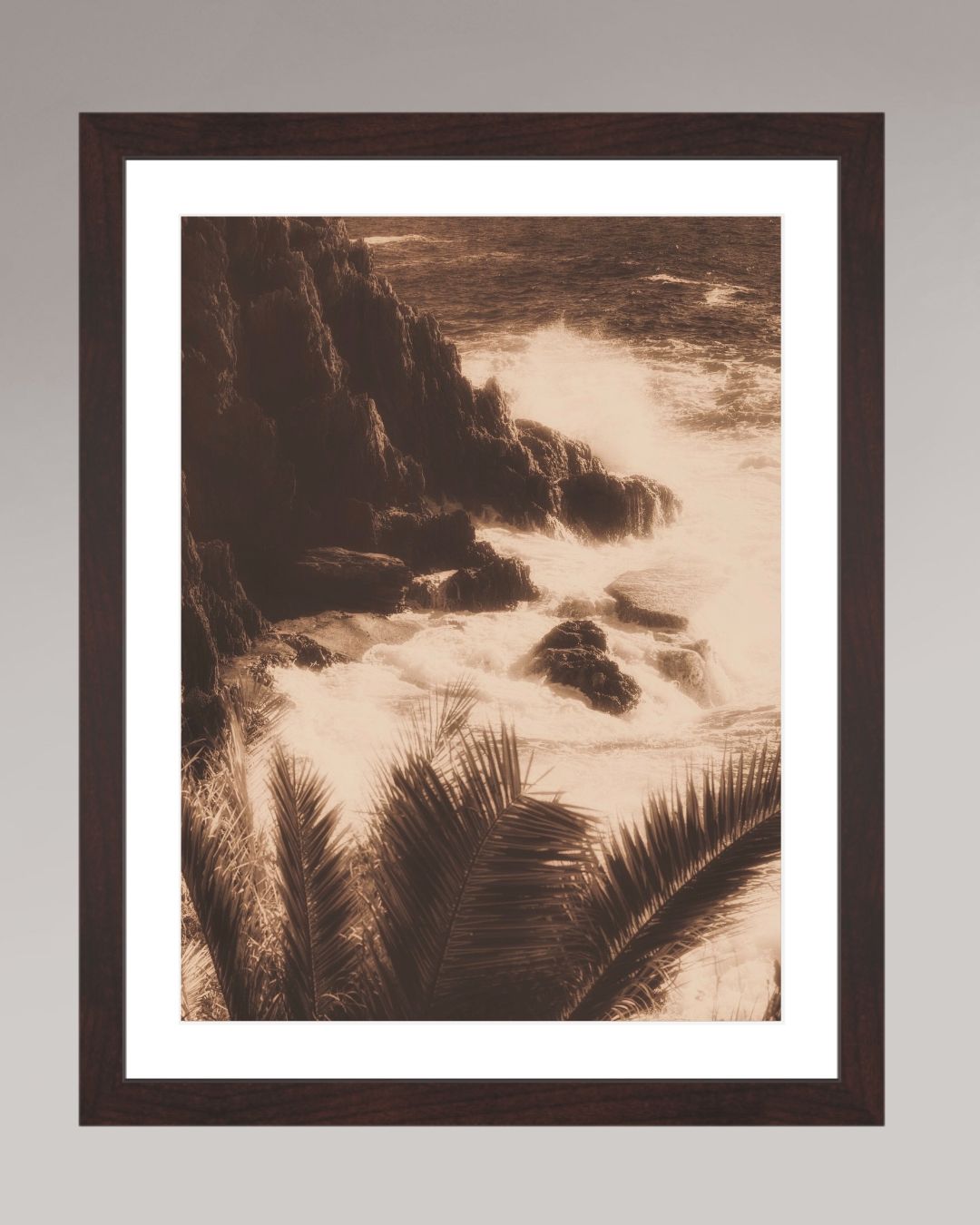 Photographie Savage Riviera en format 30×40 cm, encadrée en aulne brun.