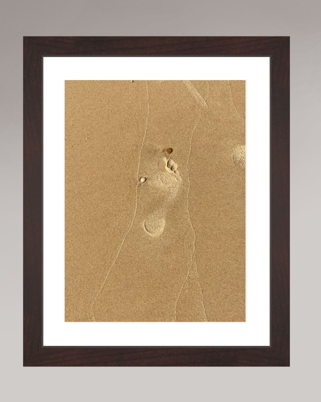 Tirage fine art The Human Step en format 21×28 cm, encadré en aulne brun.